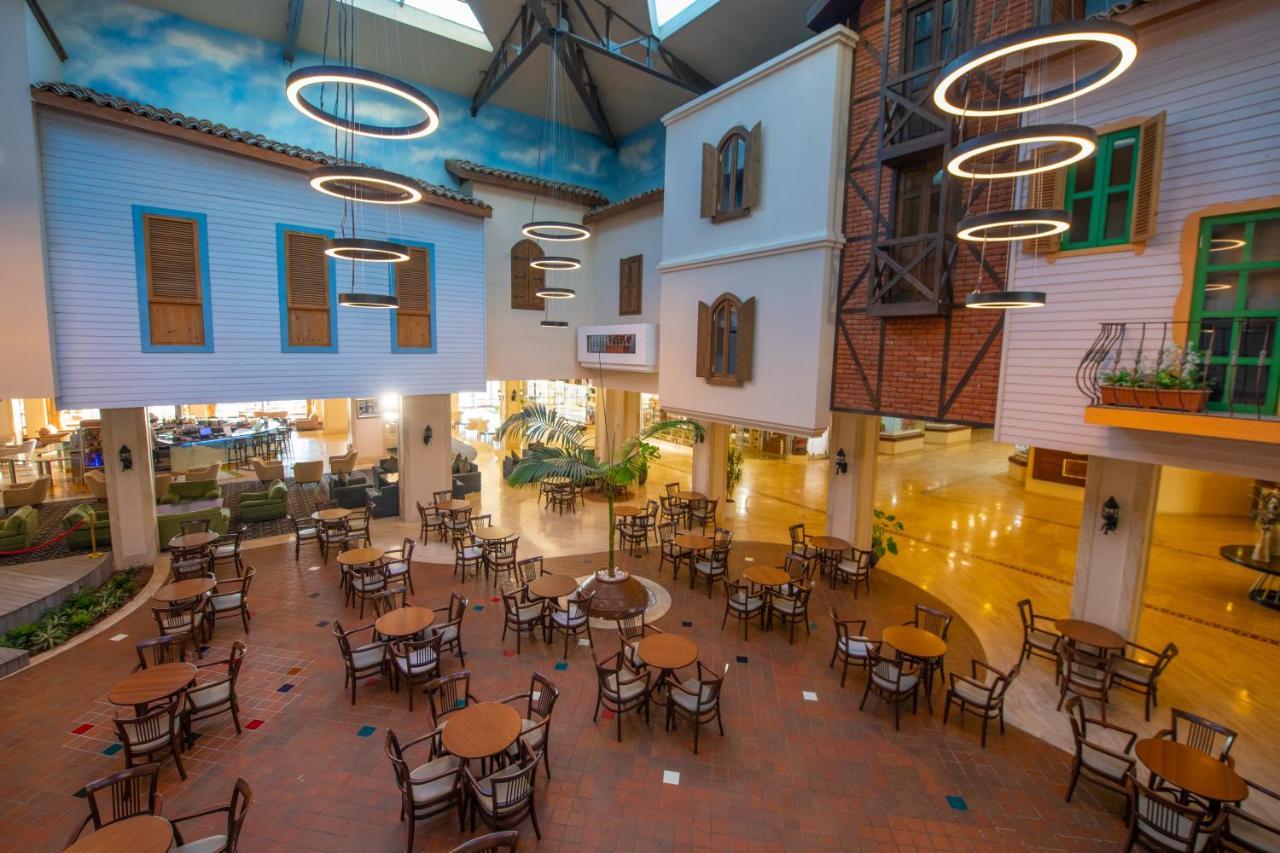 Salamis Bay Conti Resort Hotel & Casino Famagusta (Northern Cyprus) Exterior foto The interior of the hotel