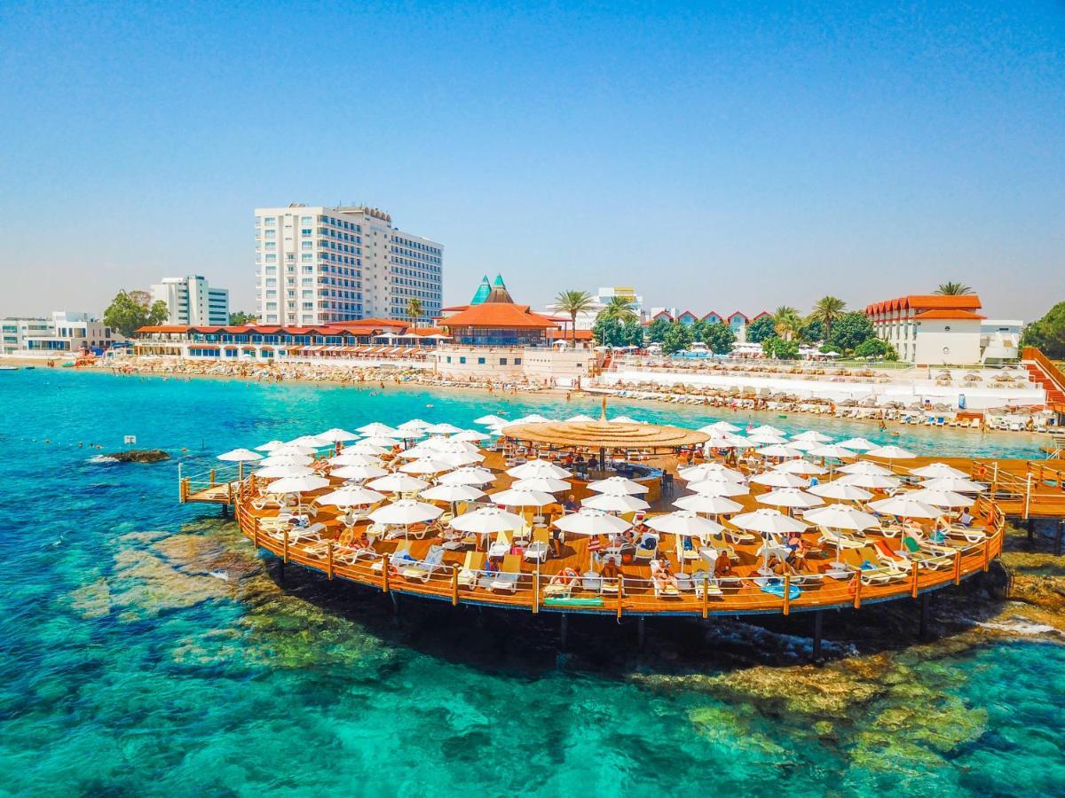 Salamis Bay Conti Resort Hotel & Casino Famagusta (Northern Cyprus) Exterior foto The pier at Nissi Beach